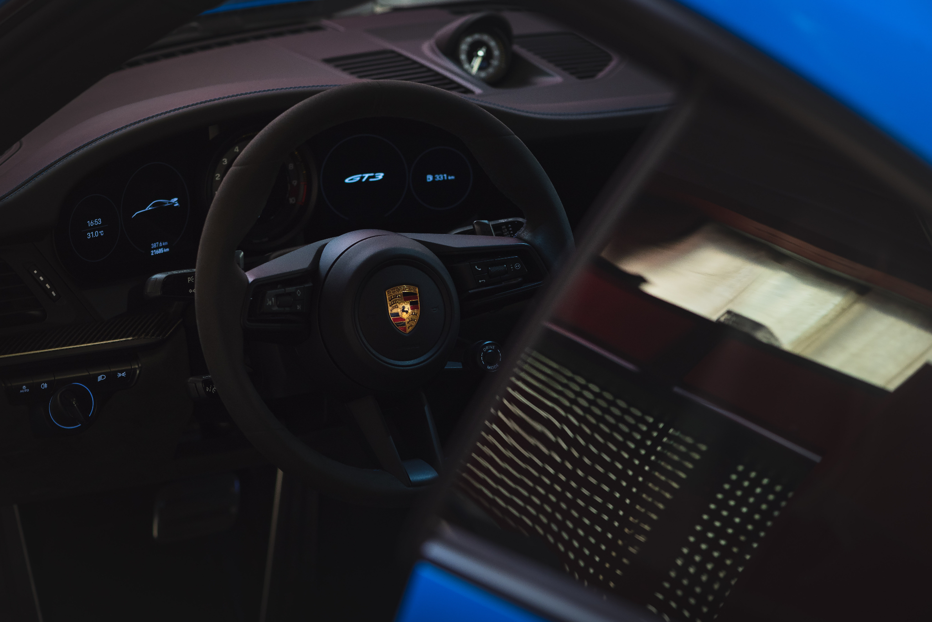 Habitacle Porsche 911 GT3, volant et compteur GT3